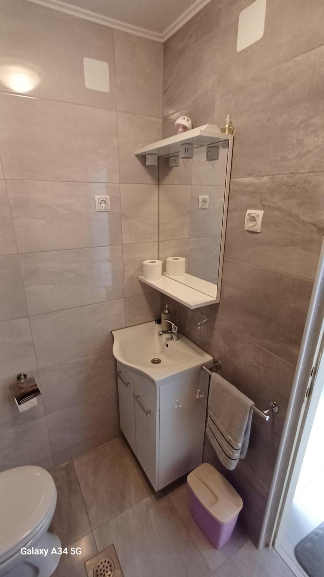 Ferienwohnung Leo Vir Exterior foto